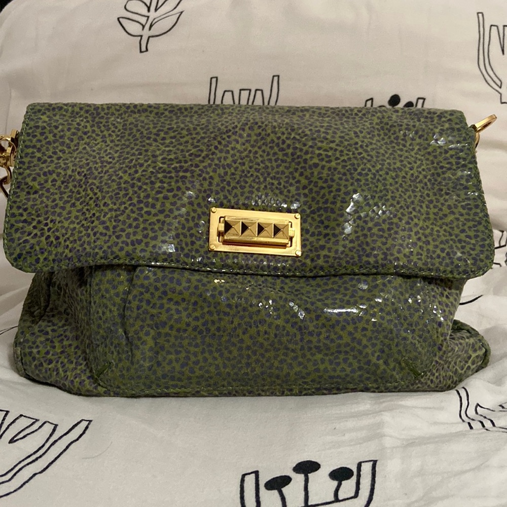 Chic Handbag - image 1